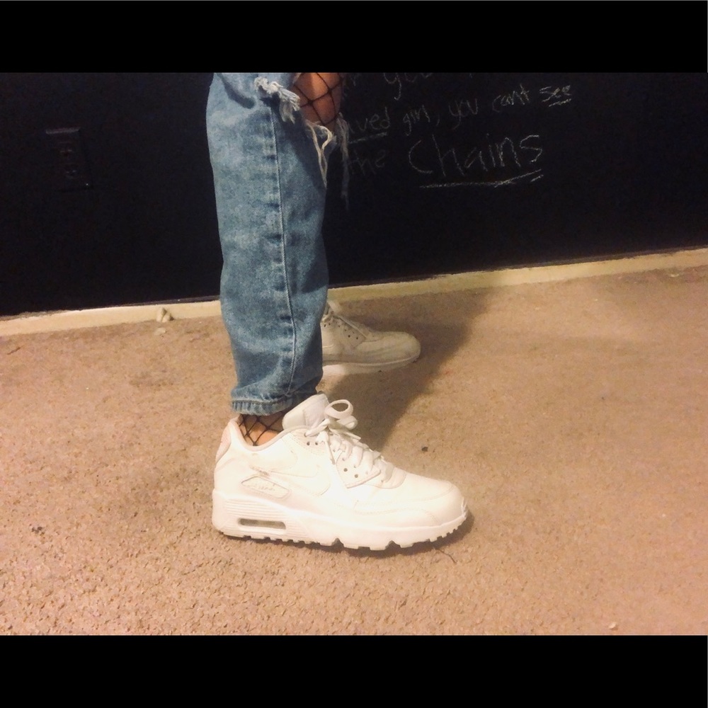 White Nike airmax